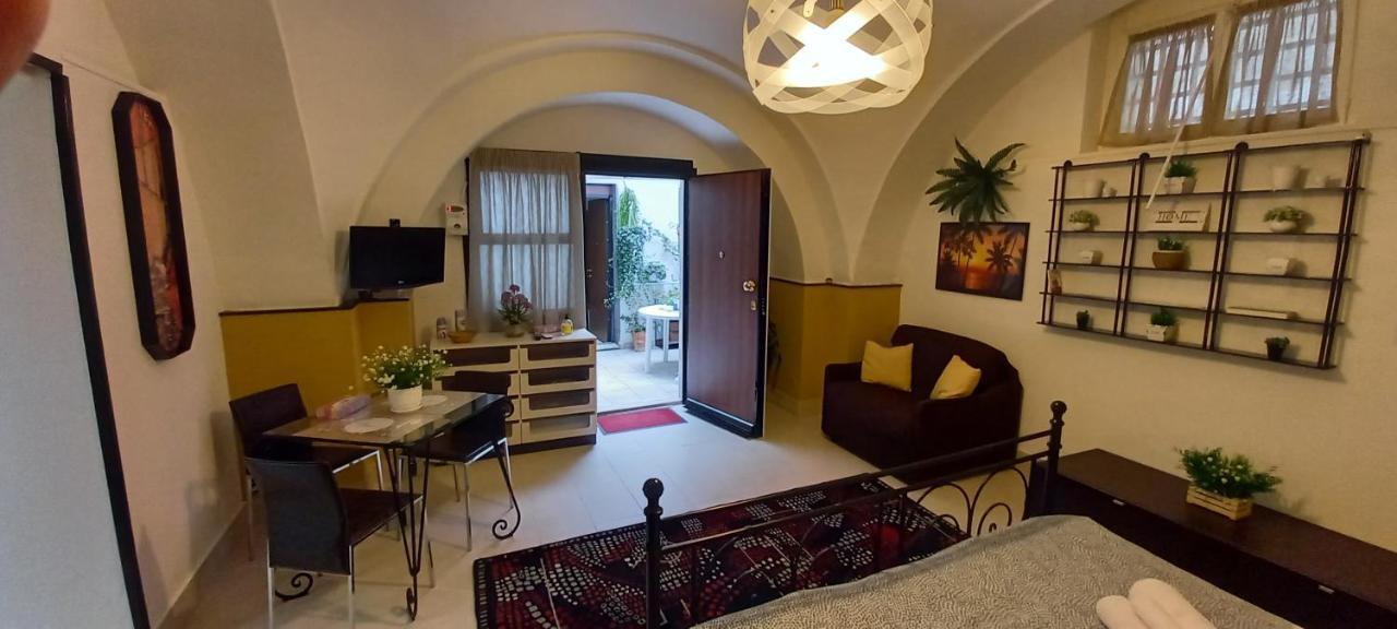 Awesomehouse Centre Bari Villa Kültér fotó